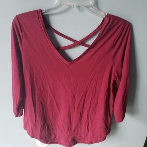 NEW LISTING! Gorgeous burgundy American eagle top